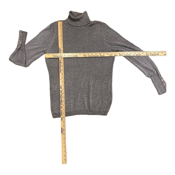 Joseph A Sparkly Silver Gray Turtle Neck Long Sleeve Knit Top Women’s Size MP - Picture 9 of 9